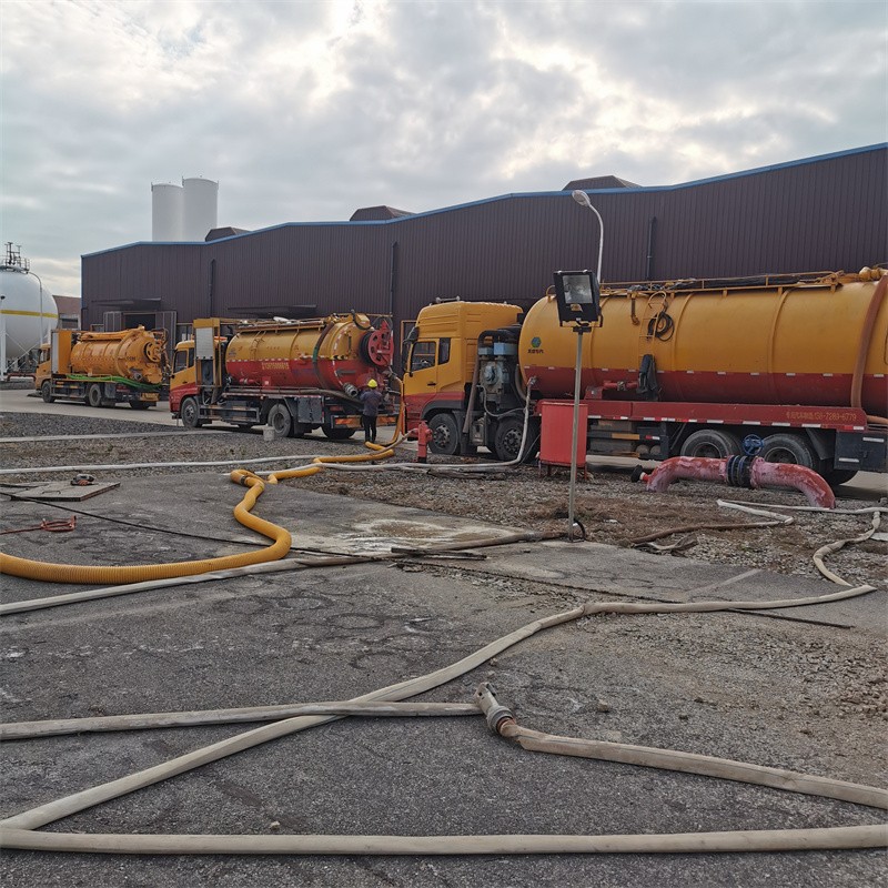 石嘴山污水池清理