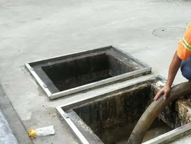 石嘴山化粪池清理